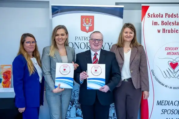 Młodzi artyści z Hrubieszowa promują mediację. Rozstrzygnięto konkurs plastyczny
