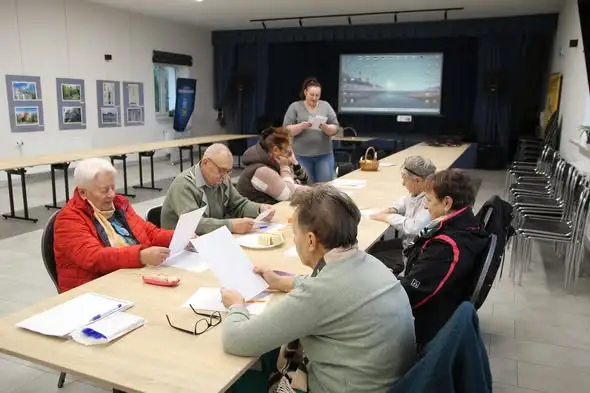 Seniorzy z Trzeszczan sprawdzili się w ortografii – znamy Mistrzów!